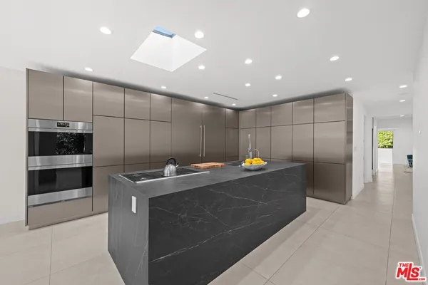 $22,500 | 201 South Bedford Drive, Beverly Hills, CA 90212