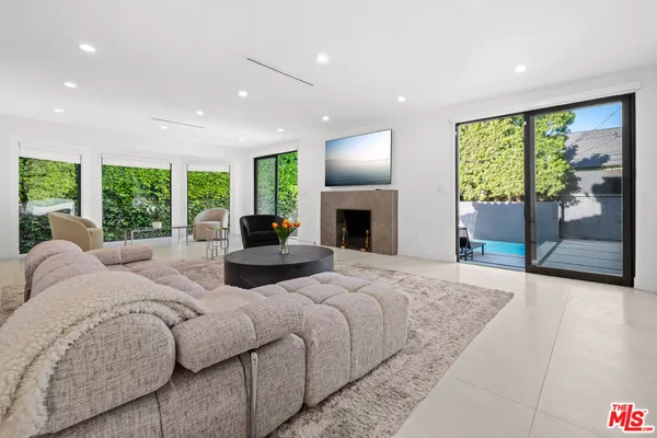 $22,500 | 201 South Bedford Drive, Beverly Hills, CA 90212