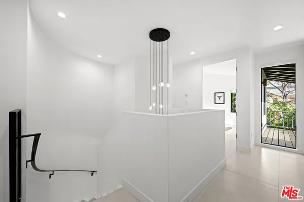 $22,500 | 201 South Bedford Drive, Beverly Hills, CA 90212