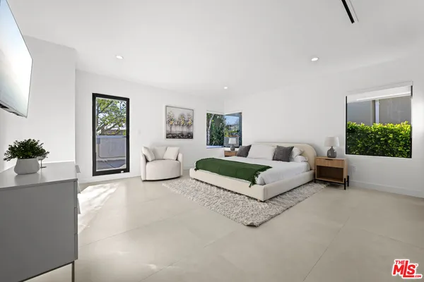 $22,500 | 201 South Bedford Drive, Beverly Hills, CA 90212