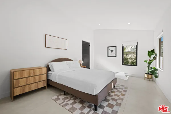 $22,500 | 201 South Bedford Drive, Beverly Hills, CA 90212