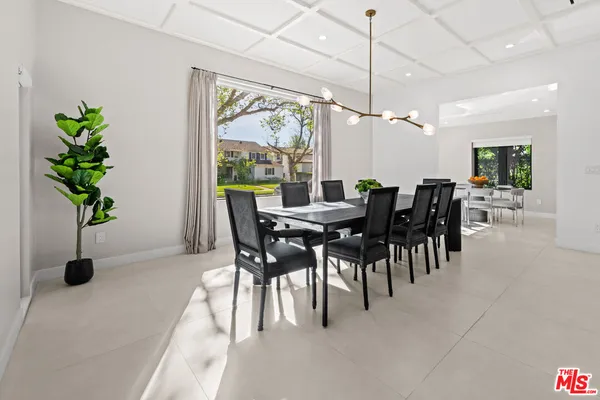 $22,500 | 201 South Bedford Drive, Beverly Hills, CA 90212