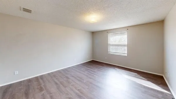 $2,275 | 1801 Wildrose Drive, Rockwall, TX 75032