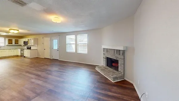 $2,275 | 1801 Wildrose Drive, Rockwall, TX 75032