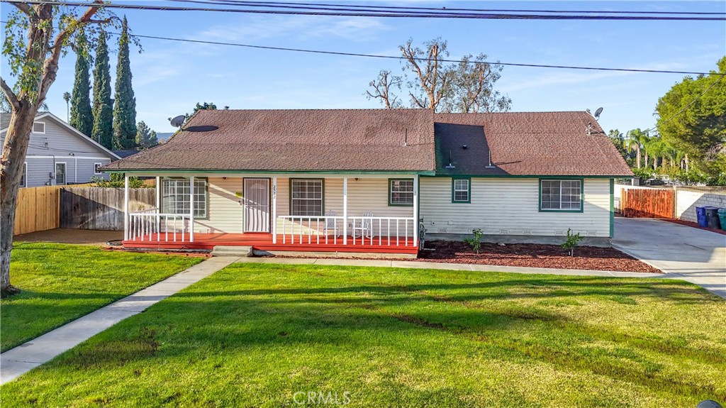 2572 Harrison Street Riverside, CA 92503 - Photo 2 of 73