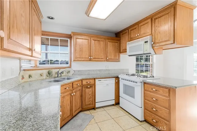 $5,500 | 2572 Harrison Street, Riverside, CA 92503