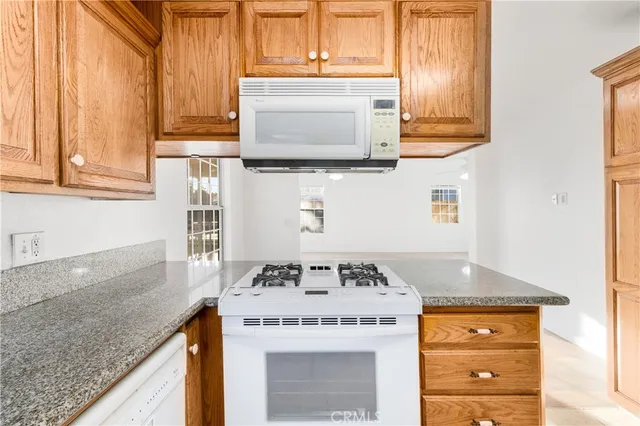 $5,500 | 2572 Harrison Street, Riverside, CA 92503