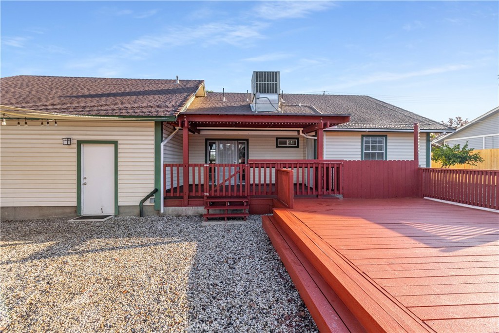 2572 Harrison Street Riverside, CA 92503 - Photo 52 of 73 a view of a house with backyard and porch