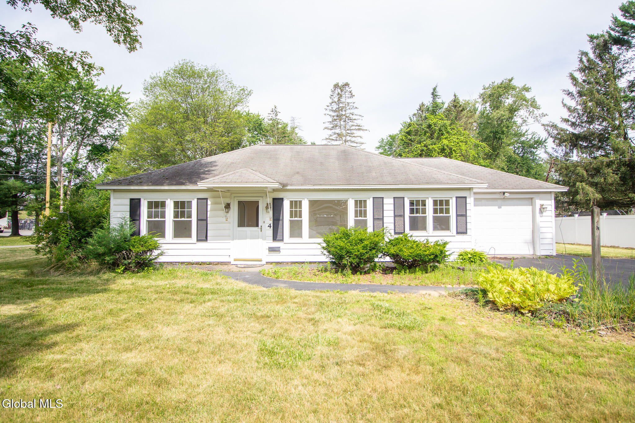4 Weiser Street Bethlehem, NY 12077 - Photo 1 of 16 Front exterior