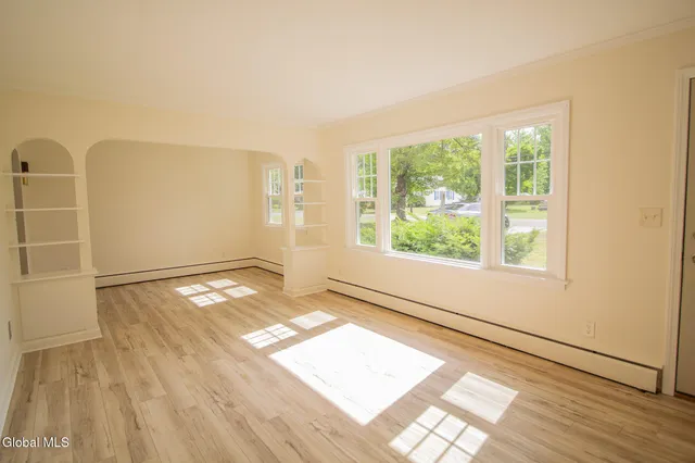 $2,600 | 4 Weiser Street, Bethlehem, NY 12077