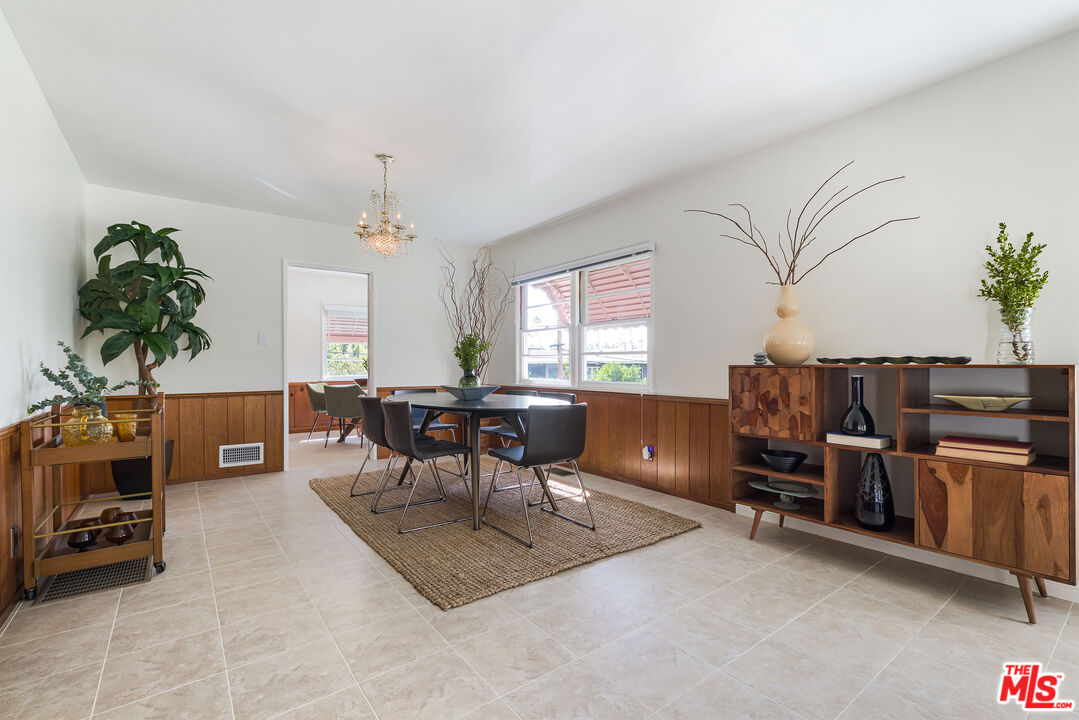 100 East Kenneth Road Glendale, CA 91207 - Photo 11 of 20