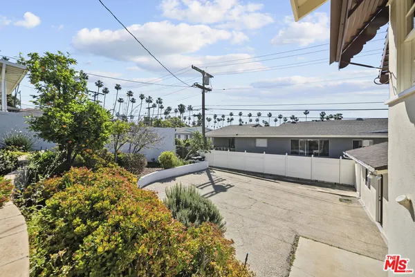 $6,250 | 100 East Kenneth Road, Glendale, CA 91207