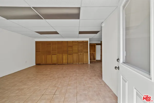 $6,250 | 100 East Kenneth Road, Glendale, CA 91207