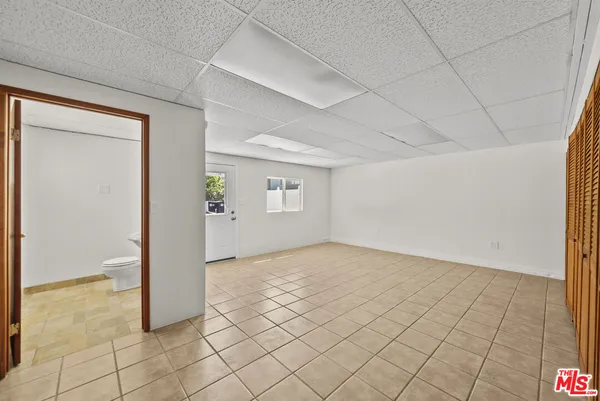 $6,250 | 100 East Kenneth Road, Glendale, CA 91207