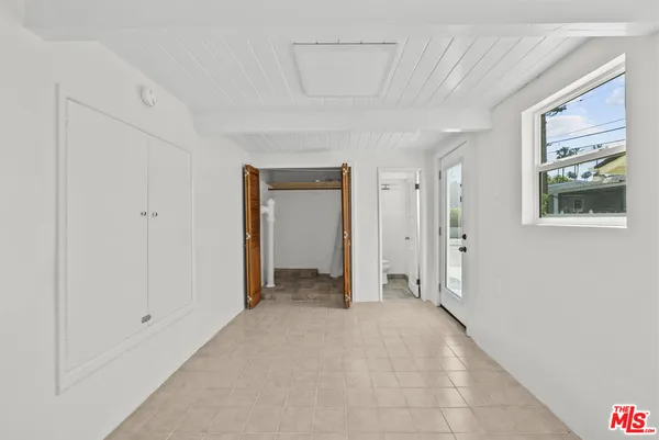 $6,250 | 100 East Kenneth Road, Glendale, CA 91207