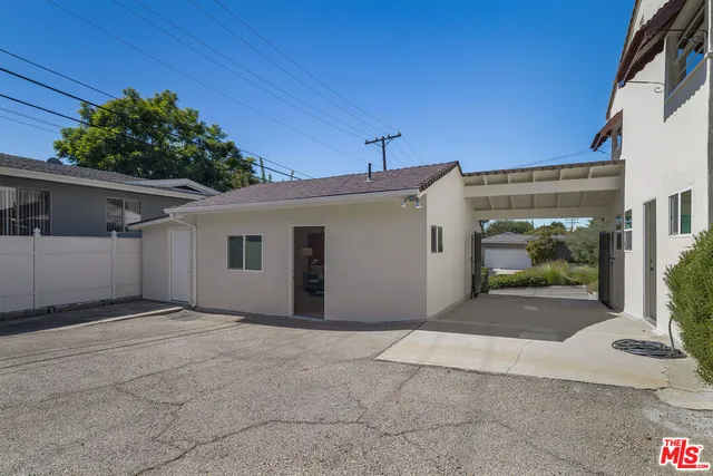 $7,495 | 100 East Kenneth Road, Glendale, CA 91207