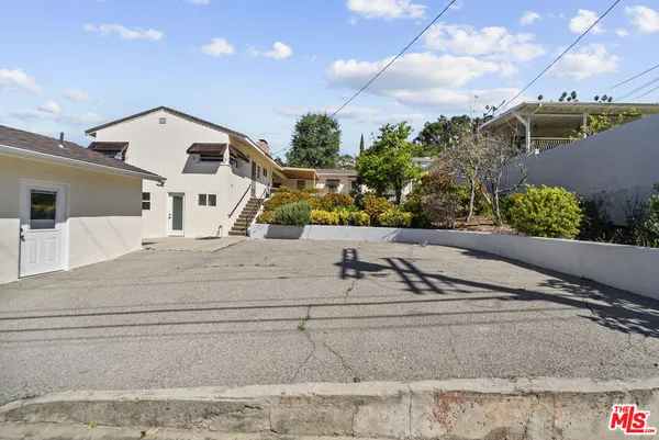 $6,250 | 100 East Kenneth Road, Glendale, CA 91207