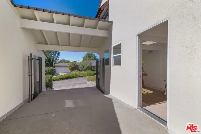 $7,495 | 100 East Kenneth Road, Glendale, CA 91207