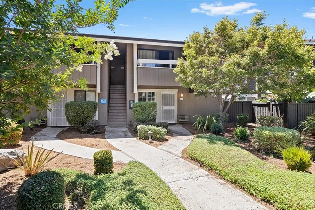 $585,000 | 213 Springview, Irvine, CA 92620