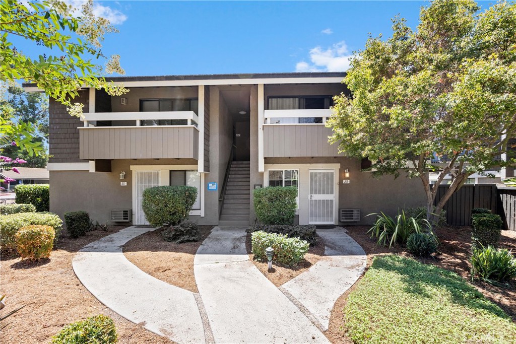 213 Springview Irvine, CA 92620 - Photo 6 of 35