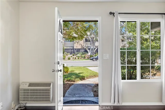 $585,000 | 213 Springview, Irvine, CA 92620