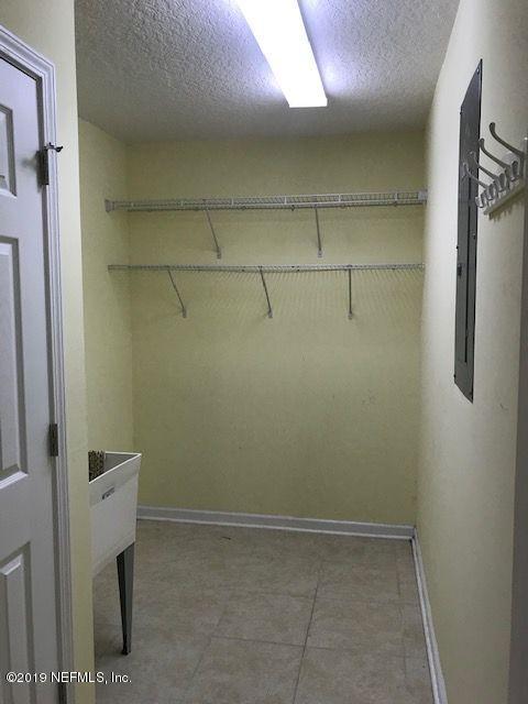 56205 Davis Road Callahan, FL 32011 - Photo 18 of 26 Davis laundry room