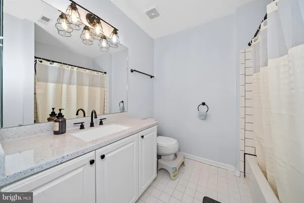 $399,900 | 200 Barclay Drive, Hockessin, DE 19707