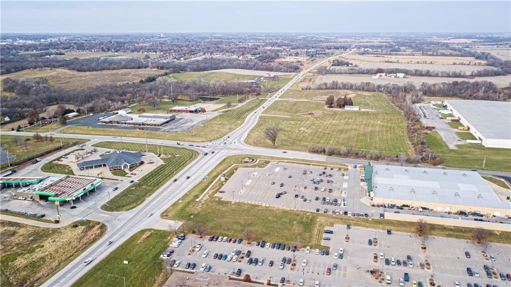 1305 South Riverside Road St. Joseph, MO 64507 - Photo 6 of 8