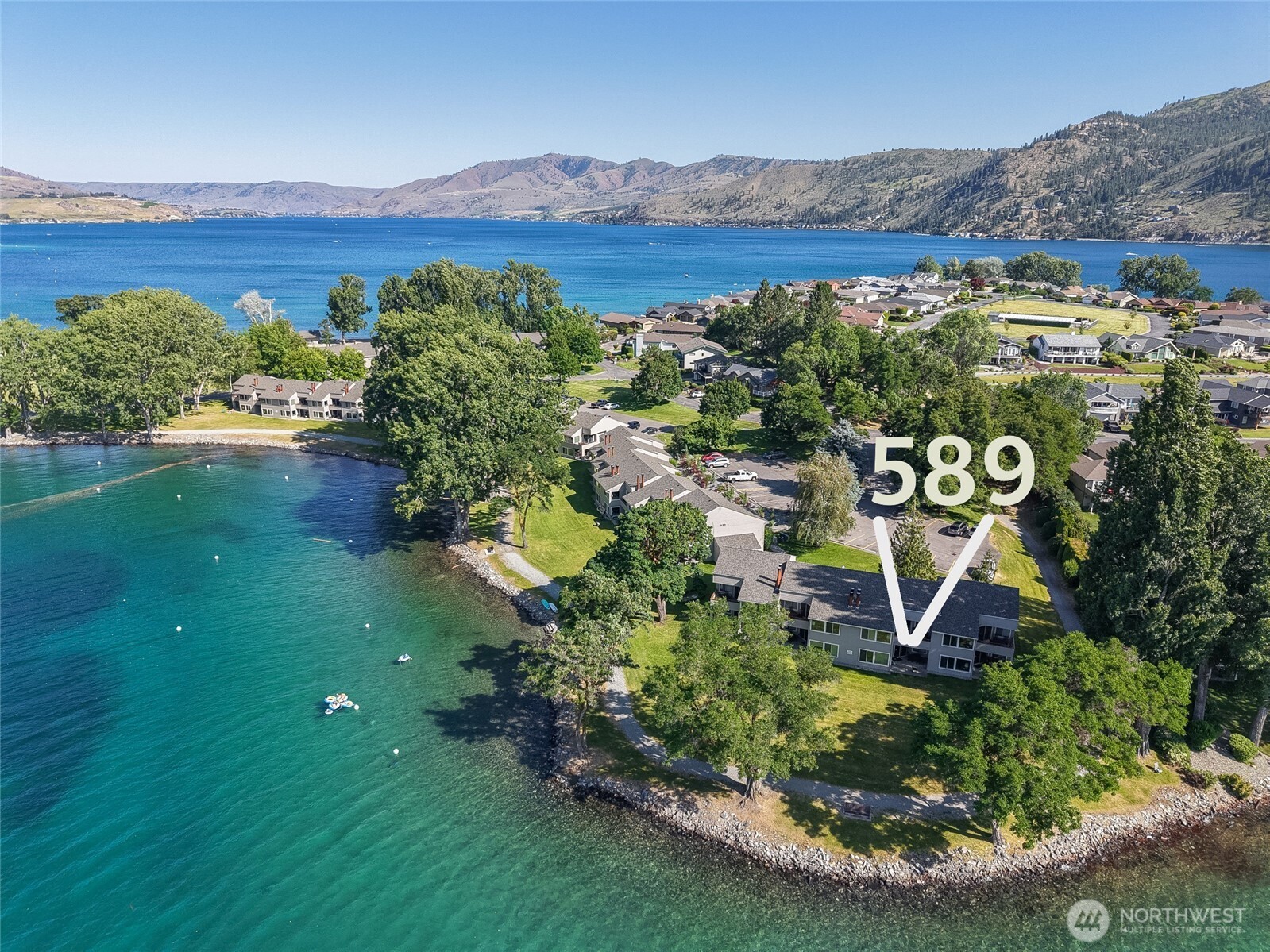 1 Beach 589-c Manson Wa 98831 Manson, WA 98831 - Photo 3 of 36