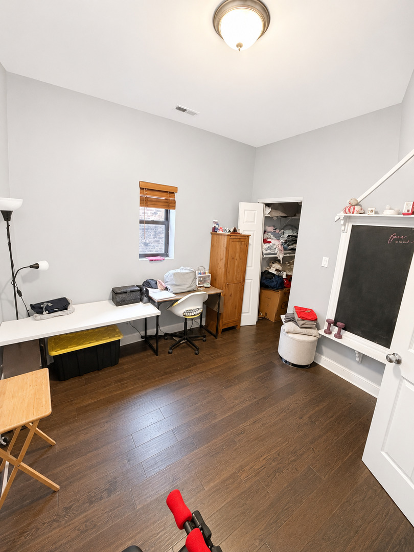1506 East Marquette Road Chicago, IL 60637 - Photo 14 of 17 Gallery Image 14