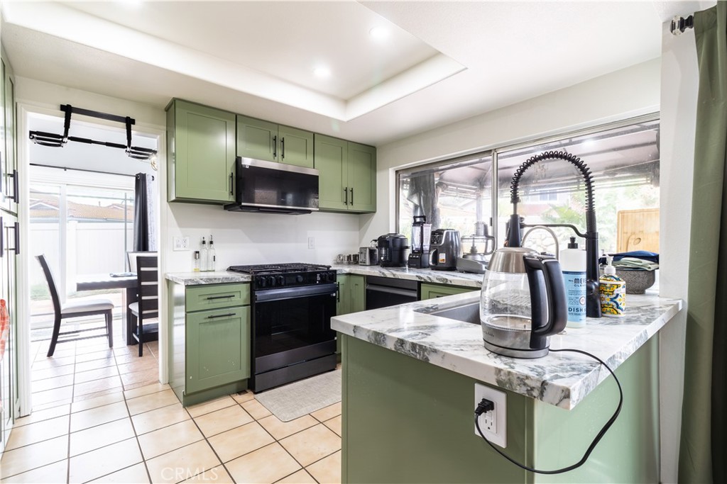 4511 Feather River Road Corona, CA 92878 - Photo 6 of 20