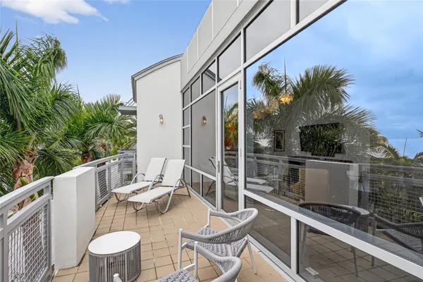 $1,125,000 | 365 Southeast 6th Avenue, Unit 404, Delray Beach, FL 33483