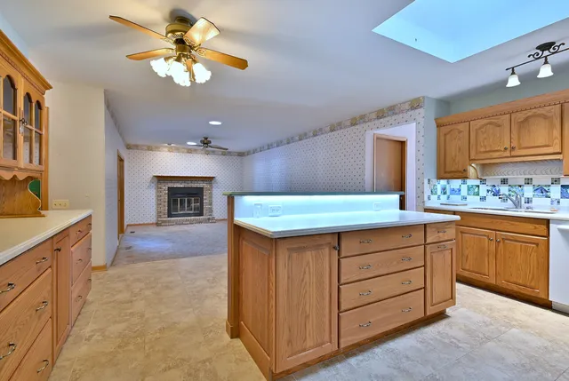 $550,000 | 532 66th Street, Downers Grove, IL 60516