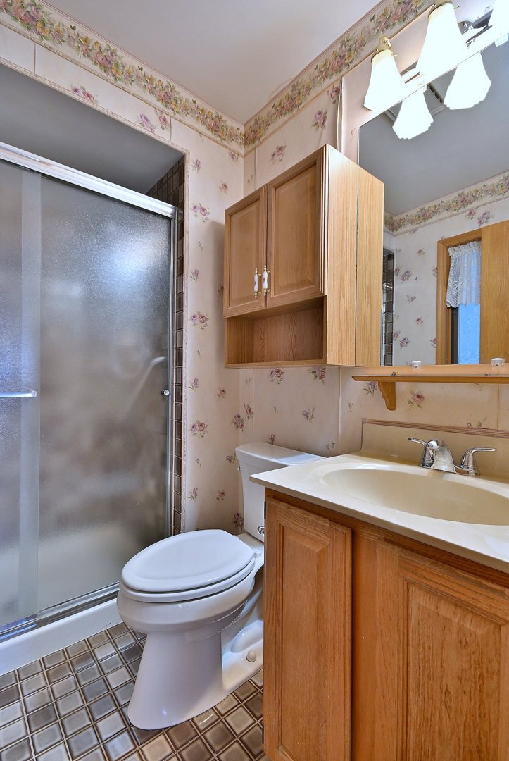 532 66th Street Downers Grove, IL 60516 - Photo 17 of 35