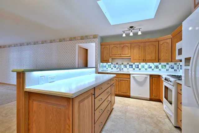 $550,000 | 532 66th Street, Downers Grove, IL 60516