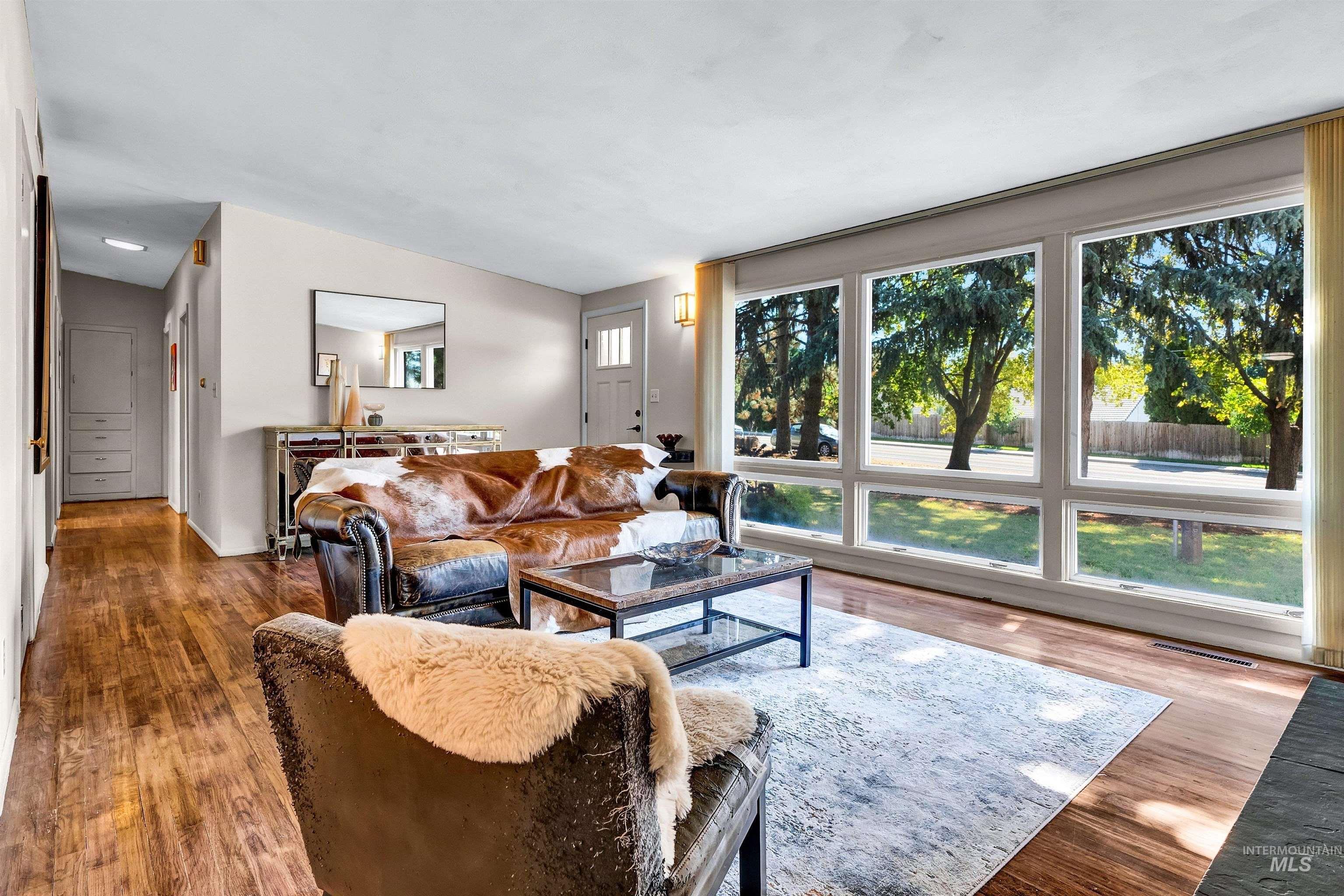 5108 West Hill Road Boise, ID 83703 - Photo 11 of 49