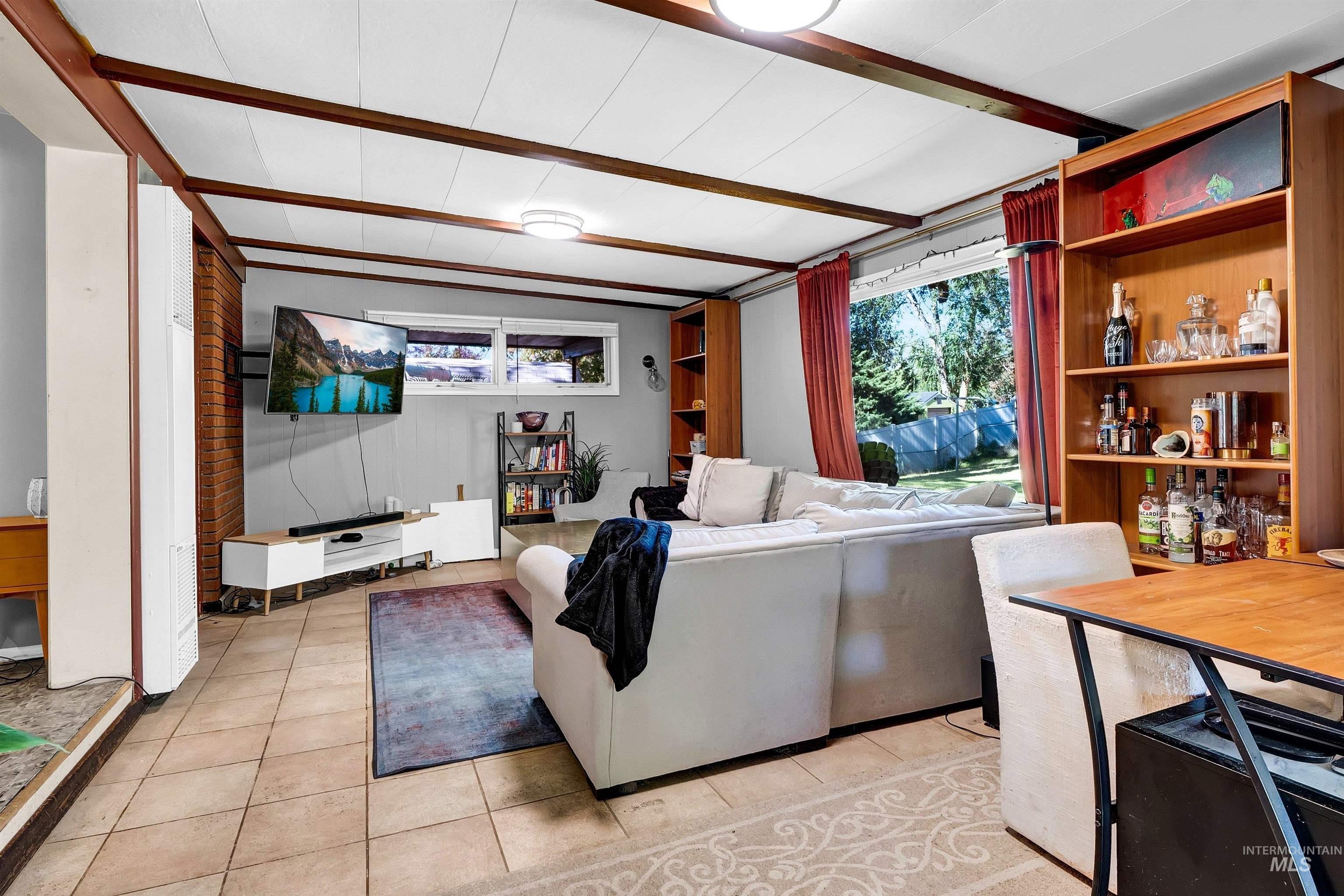 5108 West Hill Road Boise, ID 83703 - Photo 18 of 49