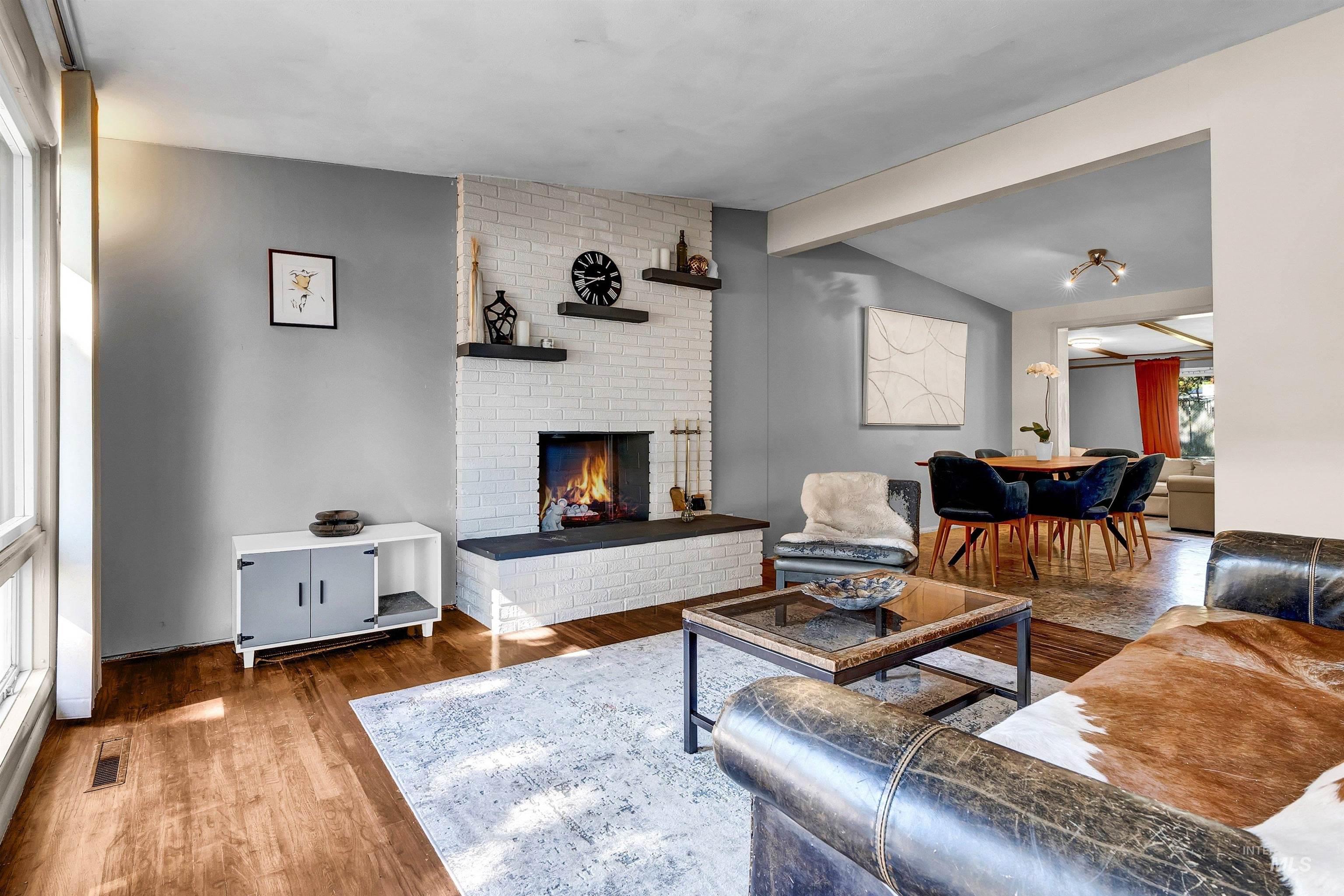 5108 West Hill Road Boise, ID 83703 - Photo 2 of 49