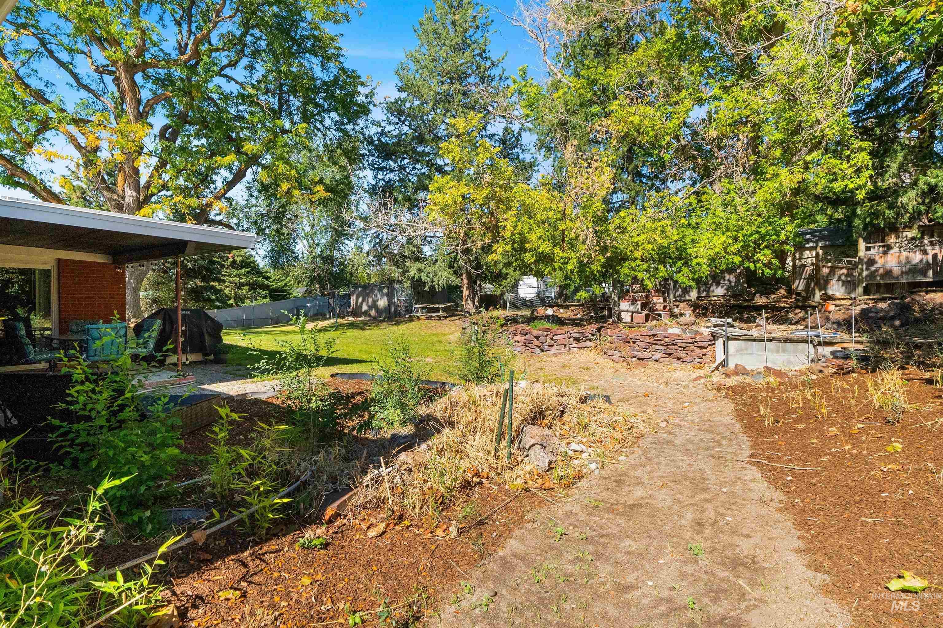 5108 West Hill Road Boise, ID 83703 - Photo 29 of 49