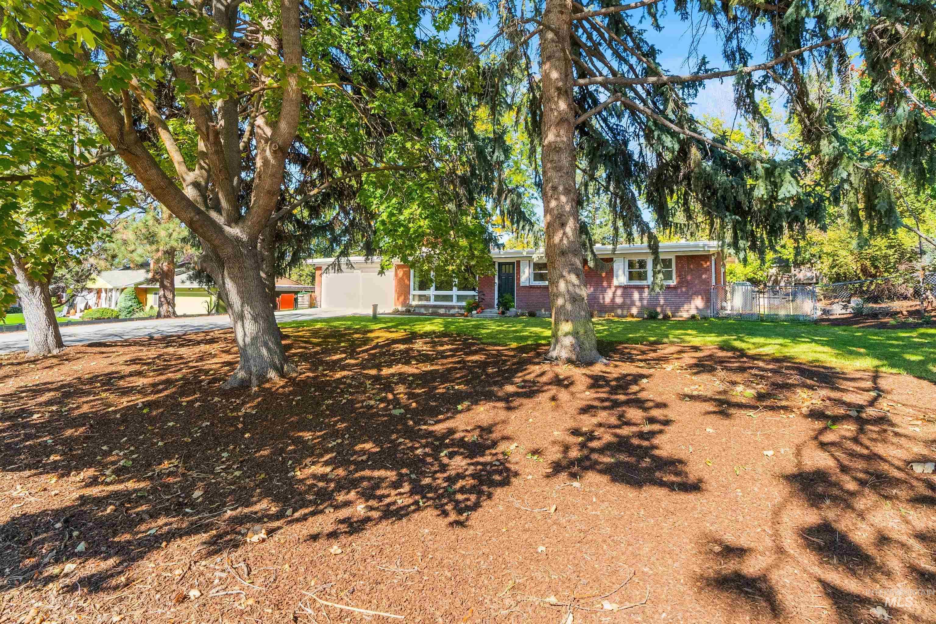 5108 West Hill Road Boise, ID 83703 - Photo 34 of 49