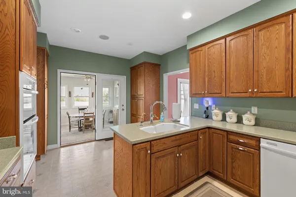 $540,000 | 817 Orkney Grde, Basye, VA 22810