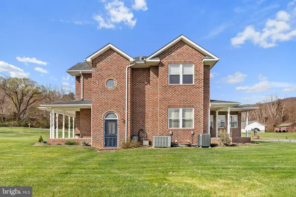 $540,000 | 817 Orkney Grde, Basye, VA 22810