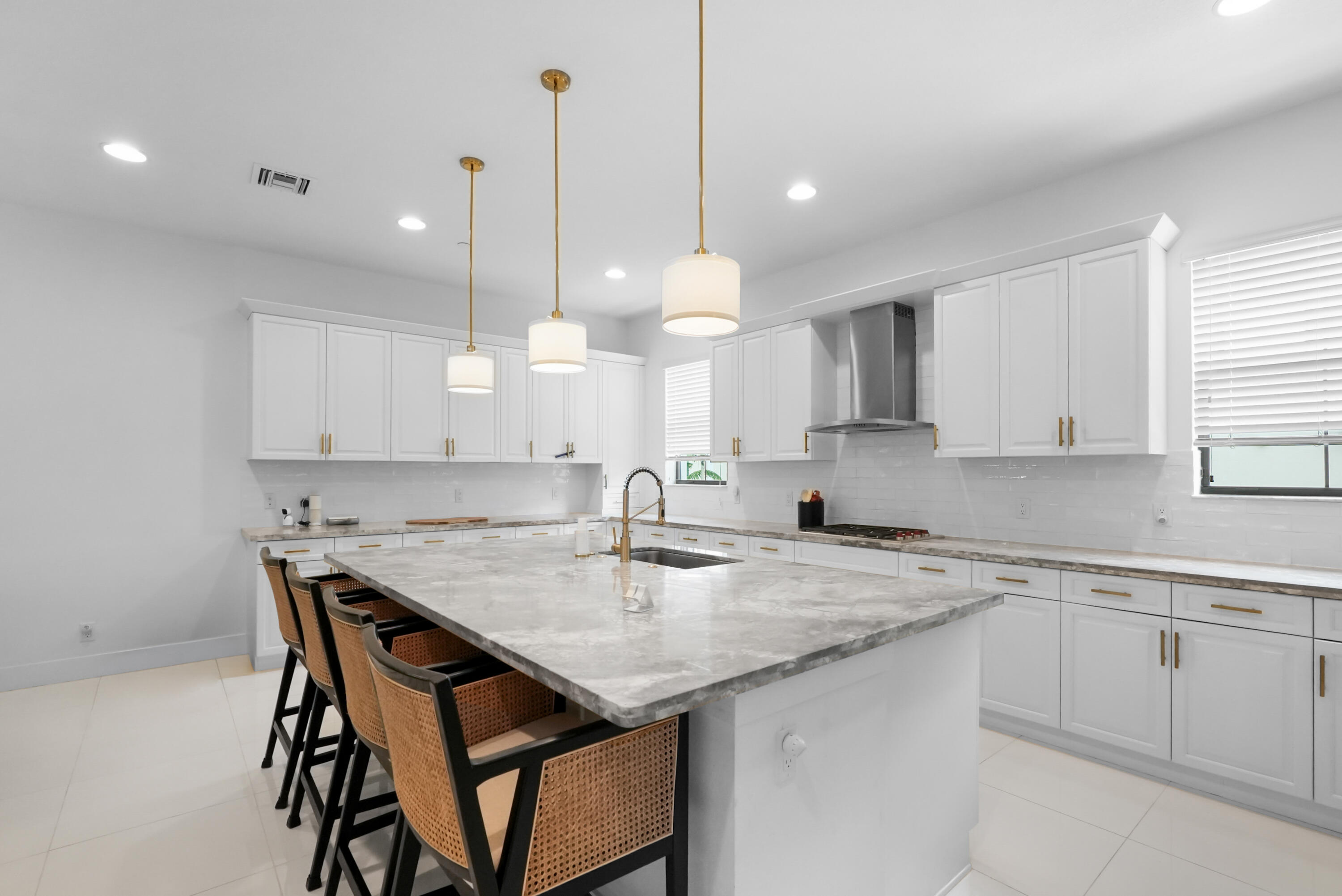 13368 Alton Road Palm Beach Gardens, FL 33418 - Photo 13 of 37 Alton_9163