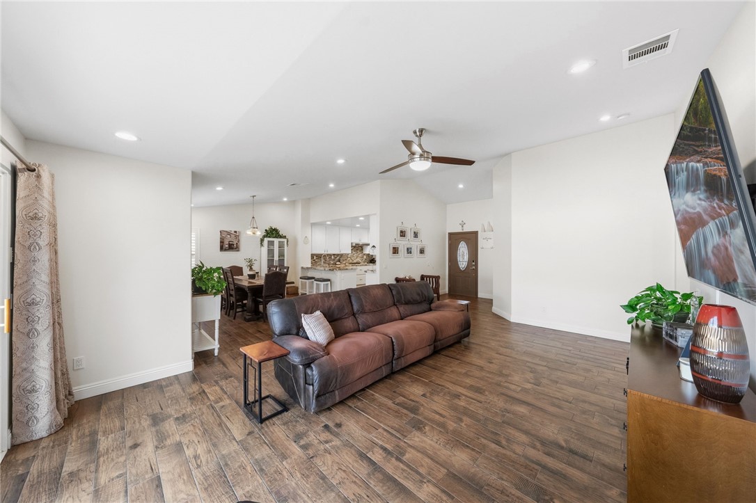 31202 Amsterdam Road Winchester, CA 92596 - Photo 11 of 52