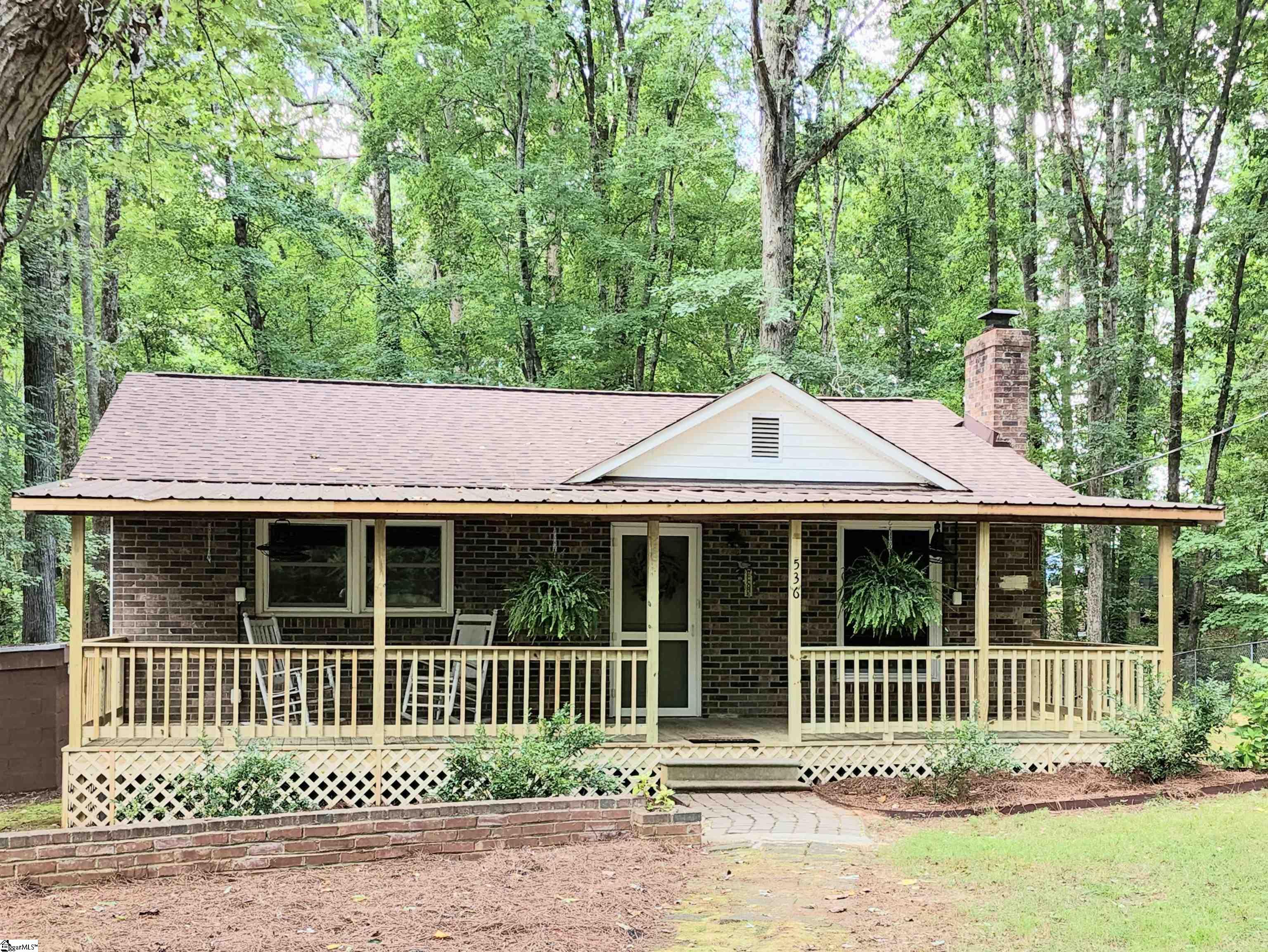 536 Breezedale Road Easley, SC 29640 - Photo 3 of 26
