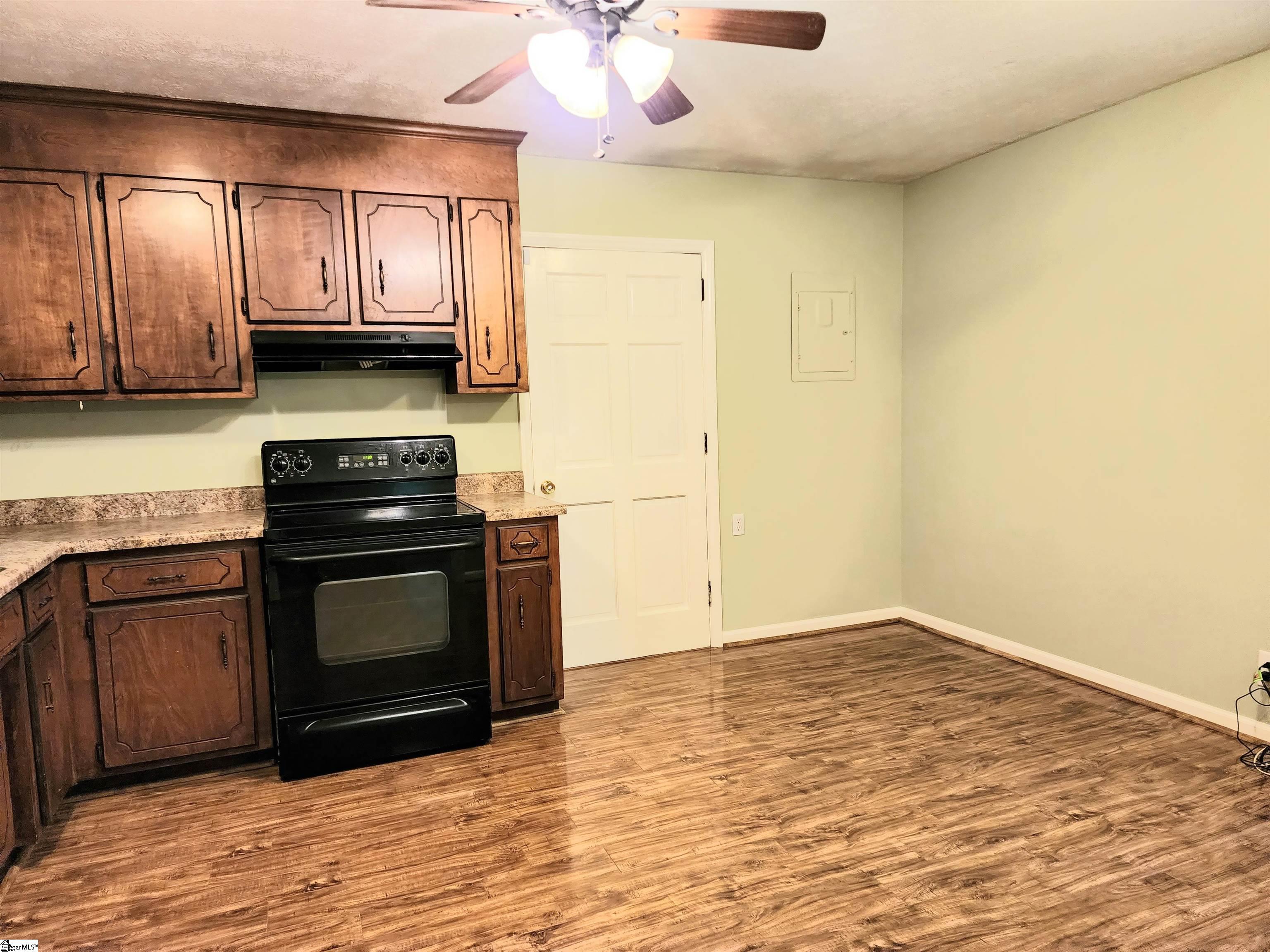536 Breezedale Road Easley, SC 29640 - Photo 7 of 26