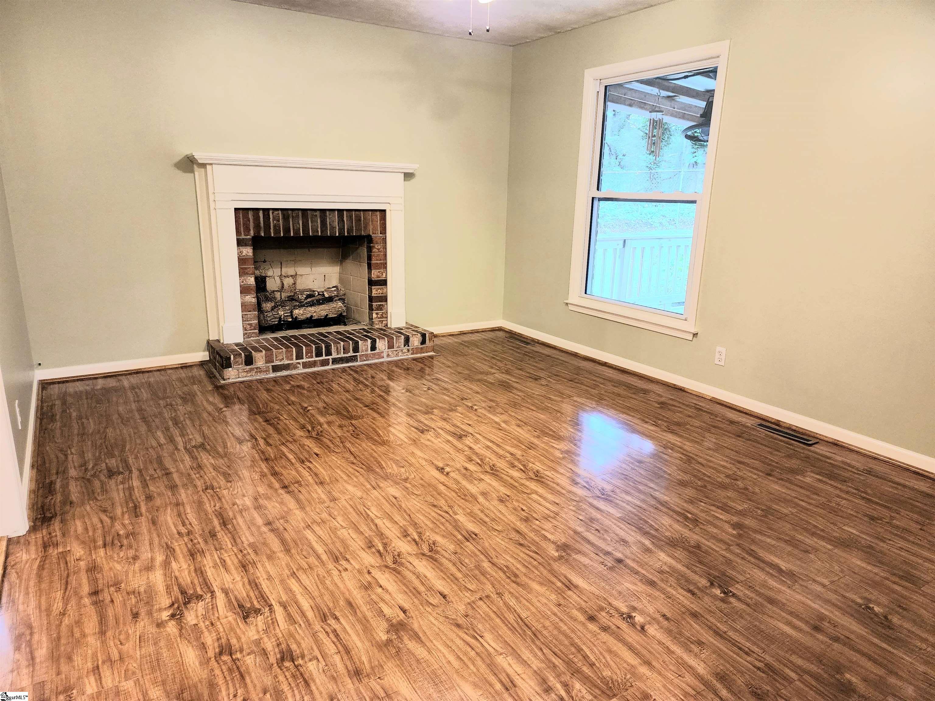 536 Breezedale Road Easley, SC 29640 - Photo 8 of 26
