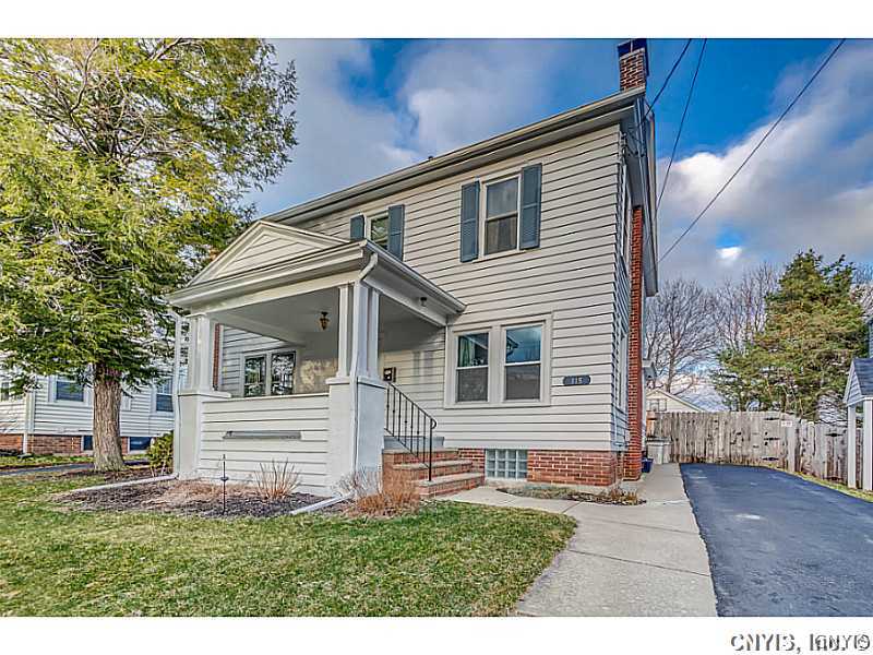 315 Carlton Road Syracuse, NY 13207 - Photo 1 of 1 Exterior Front.