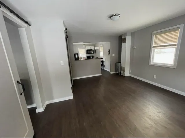 $1,200 | 1182 Linwood Avenue, Valparaiso, IN 46383