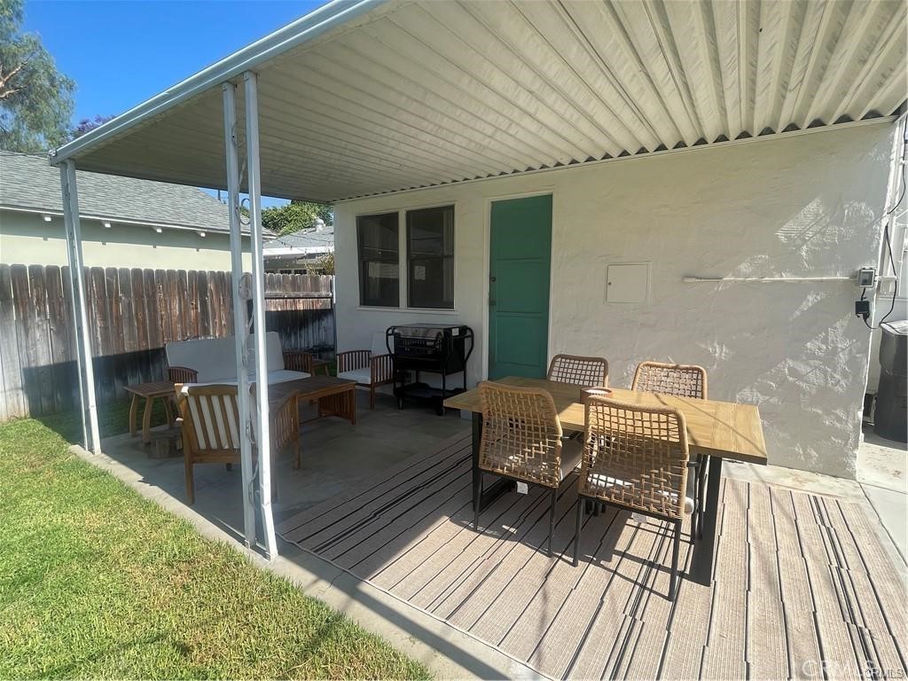 4586 Sunnyside Drive Riverside, CA 92506 - Photo 31 of 36 Covered patio